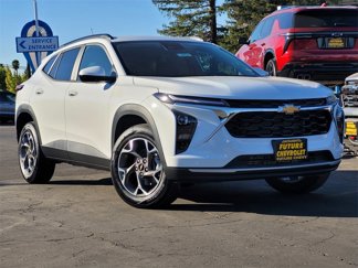 New 2025 Chevrolet Trax LT w/ Driver Confidence Package image 1