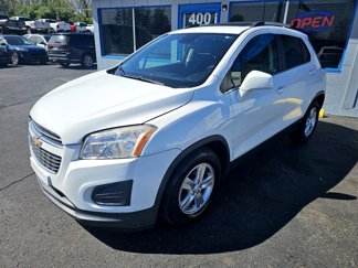 Used 2016 Chevrolet Trax LT w/ LT Sun and Sound Package image 1