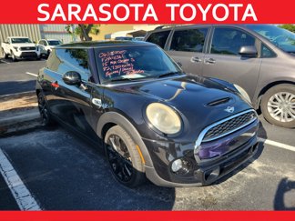 Used 2015 MINI Cooper S image 1