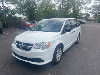 Used 2019 Dodge Grand Caravan SE image 1