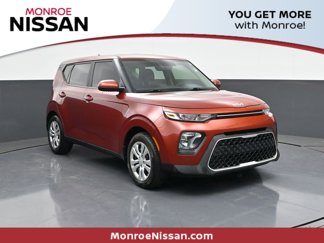 Used 2022 Kia Soul LX image 1