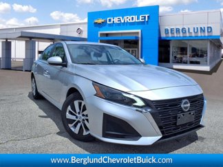 Used 2023 Nissan Altima 2.5 S image 1