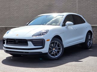 Used 2025 Porsche Macan image 1