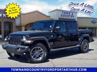 Used 2021 Jeep Gladiator Overland w/ Popular Equipment Package image 1