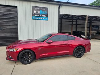 Used 2015 Ford Mustang GT image 1