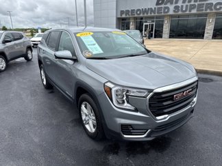 Used 2024 GMC Terrain SLE image 1