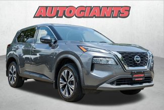 Used 2021 Nissan Rogue SV image 1