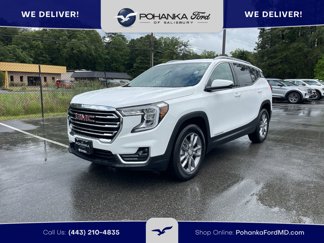 Used 2024 GMC Terrain SLT image 1