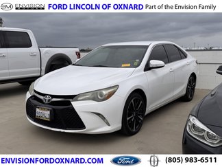 Used 2015 Toyota Camry SE image 1