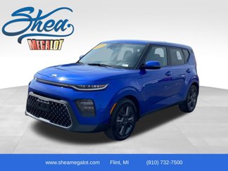 Used 2021 Kia Soul EX image 1