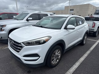 Used 2017 Hyundai Tucson SE image 1