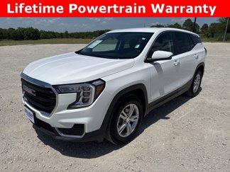 Used 2024 GMC Terrain SLE image 1