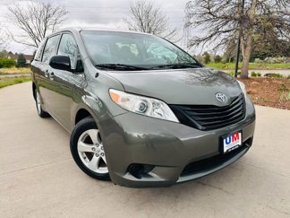 Used 2011 Toyota Sienna CE image 1
