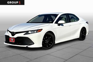 Used 2018 Toyota Camry LE image 1