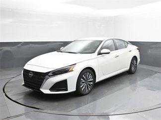 Certified 2023 Nissan Altima 2.5 SV image 1