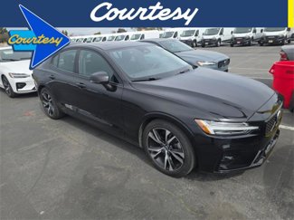 Used 2024 Volvo S60 B5 Core image 1