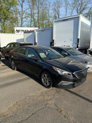 Used 2015 Hyundai Sonata SE w/ Option Group 09 image 1