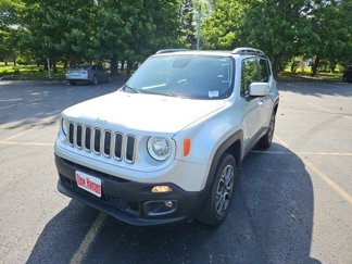 Used 2017 Jeep Renegade Limited image 1