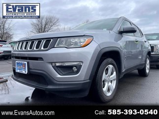 Used 2018 Jeep Compass Latitude image 1