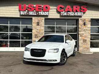 Used 2016 Chrysler 300 S image 1