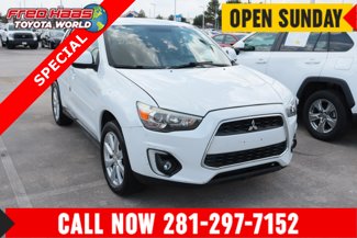 Used 2015 Mitsubishi Outlander Sport SE image 1