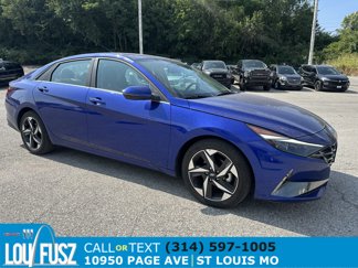 Used 2022 Hyundai Elantra Limited image 1