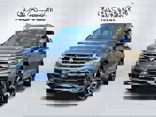 Certified 2022 Volkswagen Tiguan SEL R-Line image 1