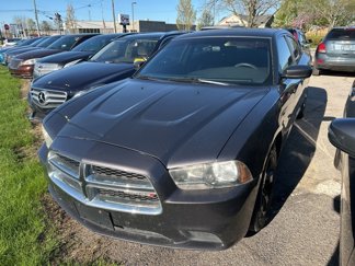 Used 2013 Dodge Charger SE image 1