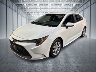 Used 2022 Toyota Corolla LE image 1