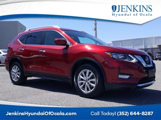 Used 2018 Nissan Rogue SV image 1