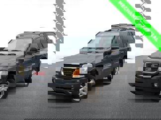 Used 2004 GMC Envoy SLT image 1