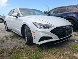 Used 2020 Hyundai Sonata SEL image 1