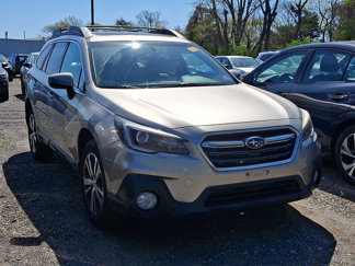 Used 2019 Subaru Outback 3.6R Limited image 1