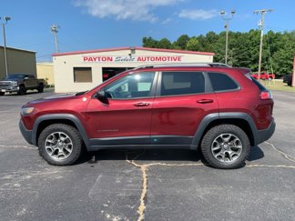 Used 2020 Jeep Cherokee Trailhawk image 1
