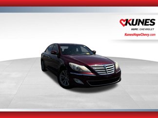 Used 2013 Hyundai Genesis 3.8 image 1