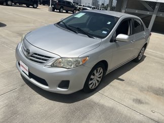 Used 2013 Toyota Corolla LE image 1