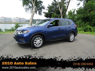 Used 2020 Nissan Rogue S image 1