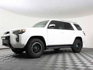 Used 2016 Toyota 4Runner 4WD image 1