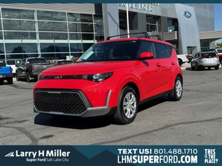 Used 2023 Kia Soul LX image 1