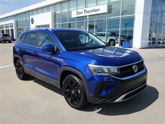 Certified 2022 Volkswagen Taos SE image 1