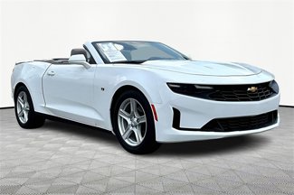 Used 2020 Chevrolet Camaro LT image 1
