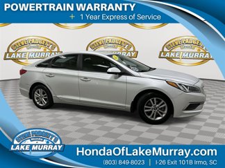 Used 2017 Hyundai Sonata SE image 1