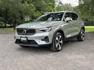 Certified 2025 Volvo XC40 B5 Core w/ Protection Package Premier image 1