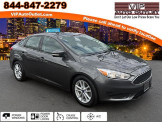 Used 2018 Ford Focus SE w/ Cold Weather Package image 1