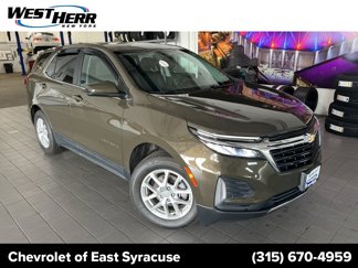 Used 2023 Chevrolet Equinox LT image 1