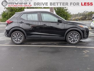 Used 2024 Nissan Kicks SV image 1