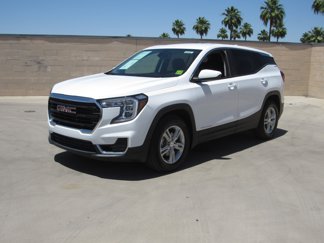 Used 2023 GMC Terrain SLE w/ LPO, Cargo Package image 1