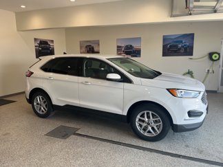 Used 2024 Ford Edge SEL image 1