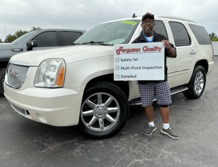 Used 2013 GMC Yukon Denali image 1