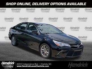 Used 2016 Toyota Camry SE image 1